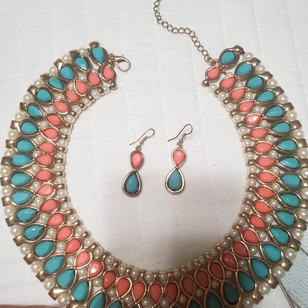 Jewelry - Picture 6 of 17